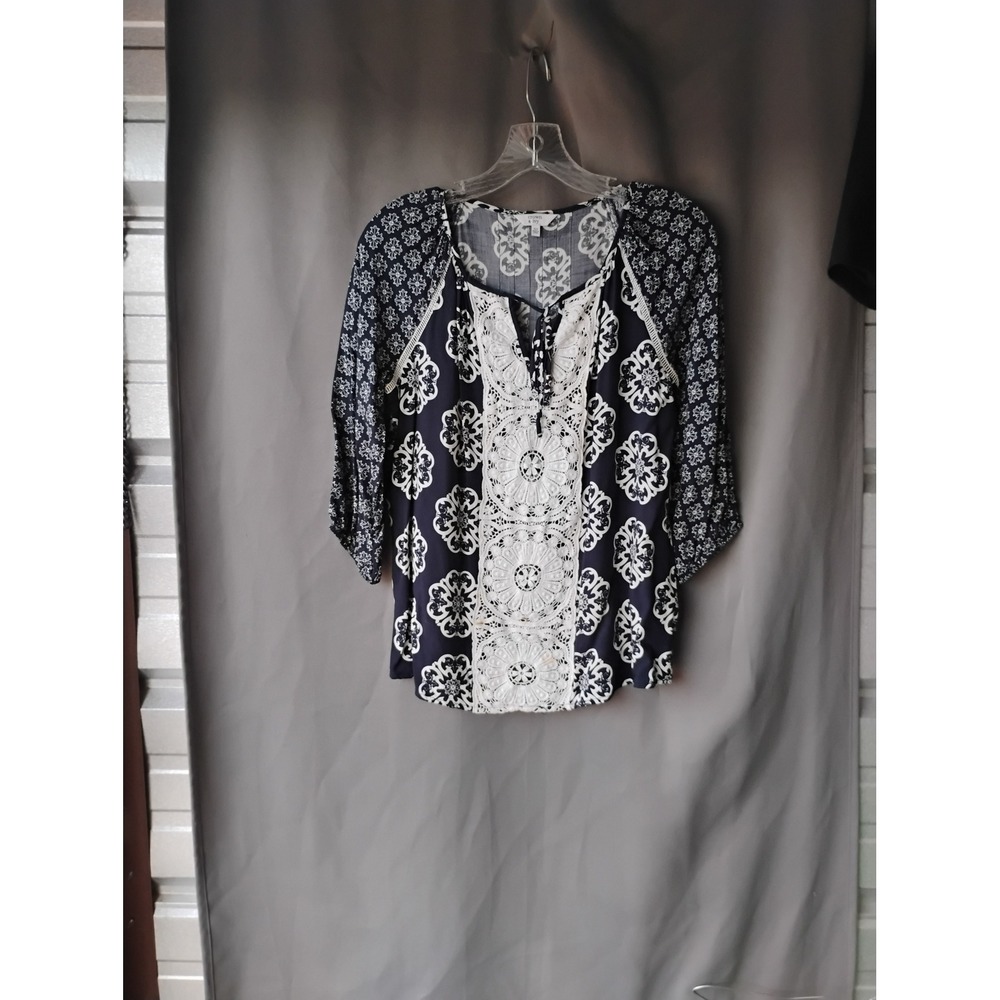 Crown & Ivy Navy White Medallion Crochet Lace Peasant Blouse XS